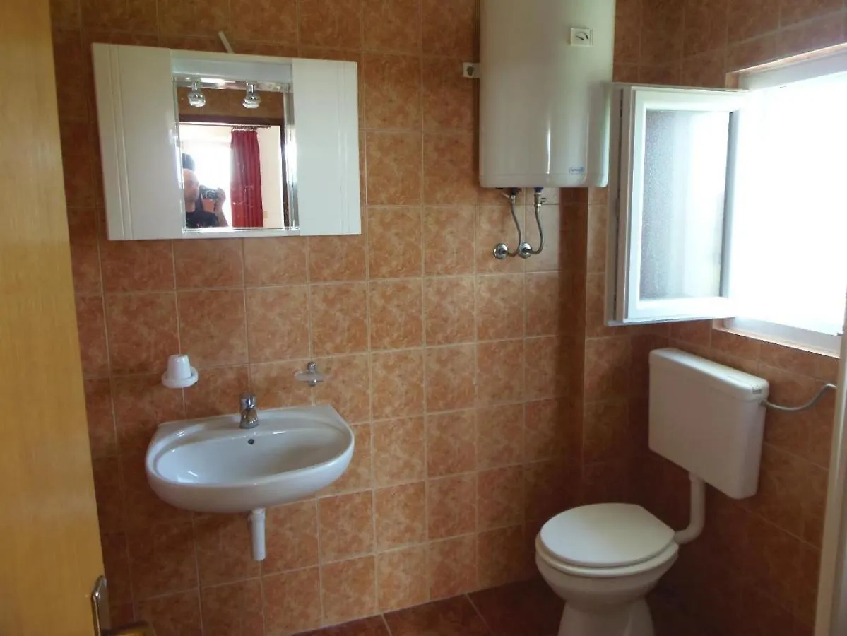 Apartments Zoran Povljana Croatia