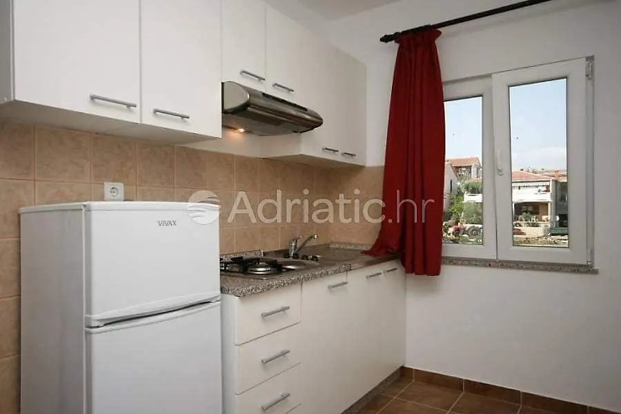 Apartments Zoran Povljana
